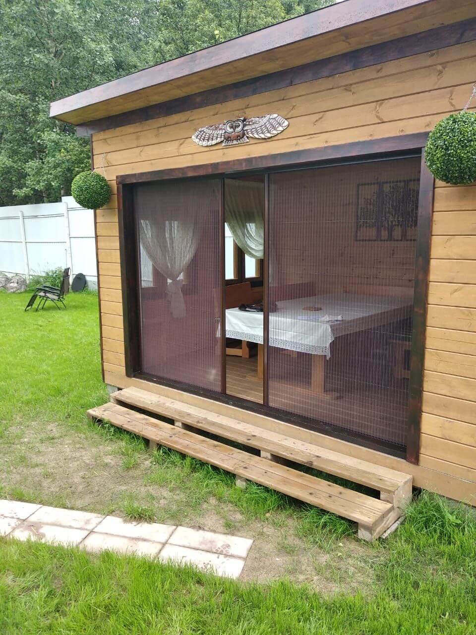 установка плиссе москитных сеток